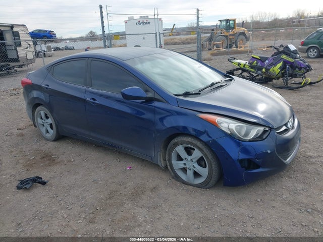 Salvage Hyundai ELANTRA Image