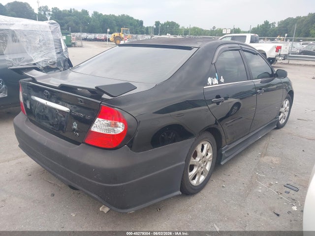 Toyota Camry Le V6