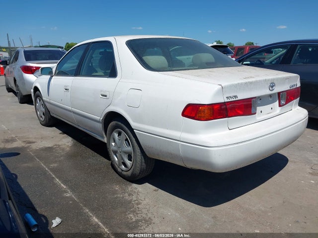 Toyota Camry Ce