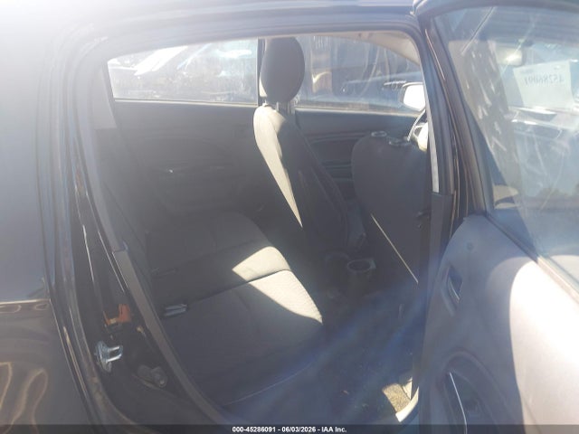 Mitsubishi Mirage Se
