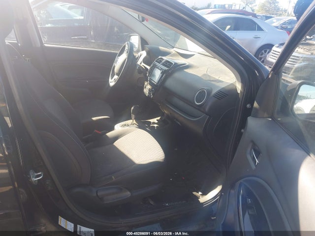 Mitsubishi Mirage Se