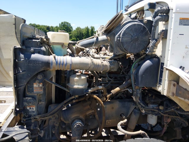 Peterbilt 348