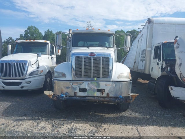 Peterbilt 348