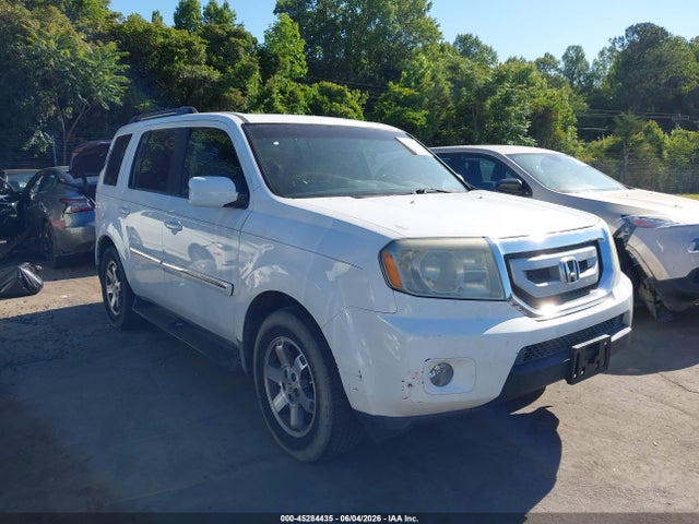 Salvage Honda Pilot Image