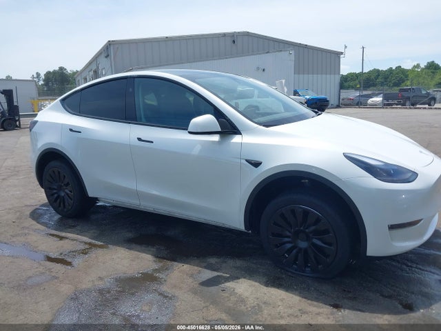 Tesla Model Y Long Range Dual Motor All-wheel Drive
