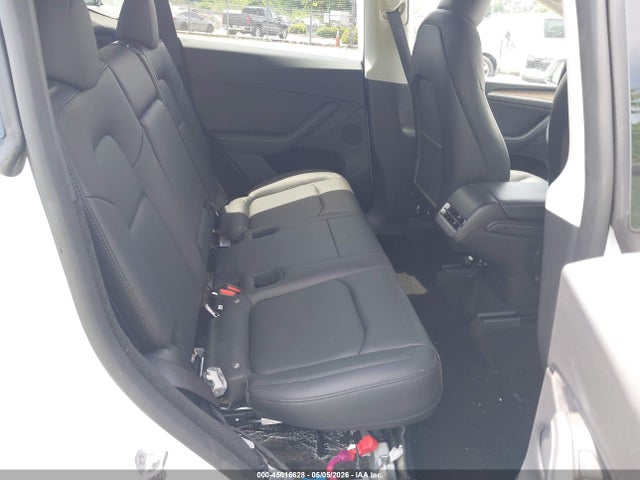 Tesla Model Y Long Range Dual Motor All-wheel Drive