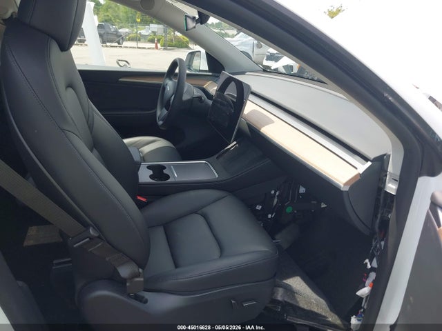Tesla Model Y Long Range Dual Motor All-wheel Drive