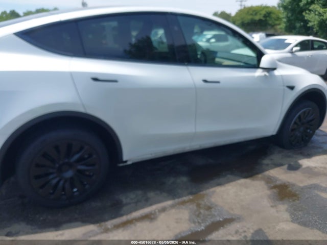 Tesla Model Y Long Range Dual Motor All-wheel Drive