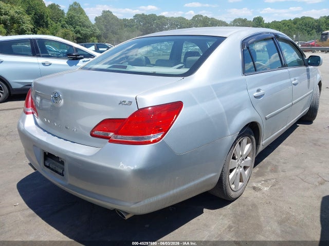 Toyota Avalon Xls