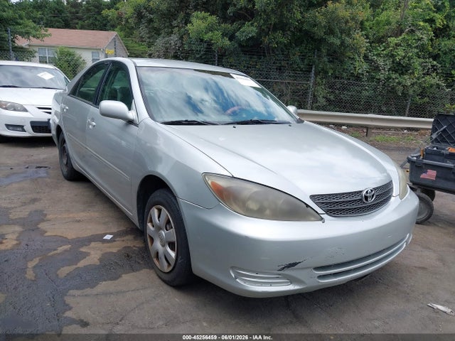 Salvage Toyota Camry Image