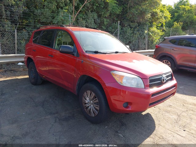 Salvage Toyota RAV4 Image