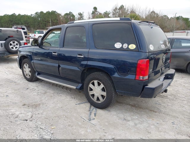 Cadillac Escalade Standard