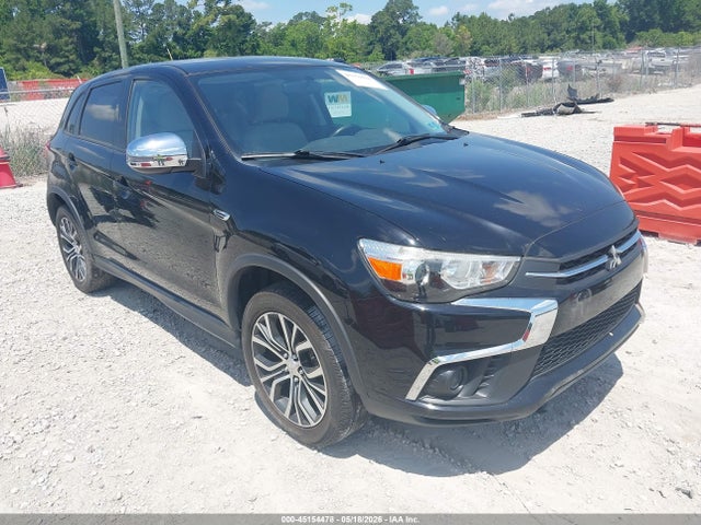 Salvage Mitsubishi Outlander Image