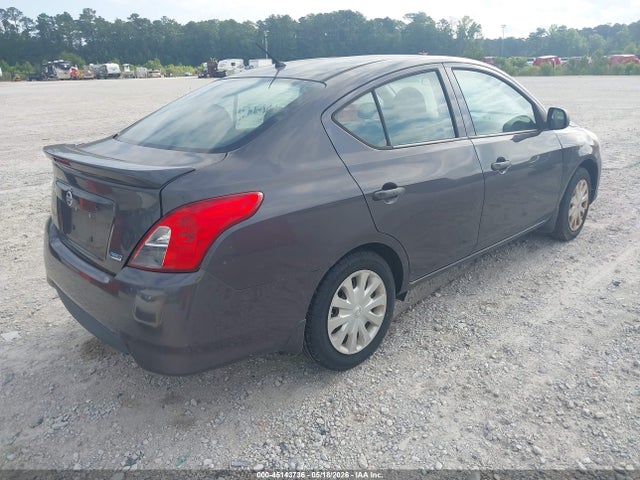 Nissan Versa 1.6 S+