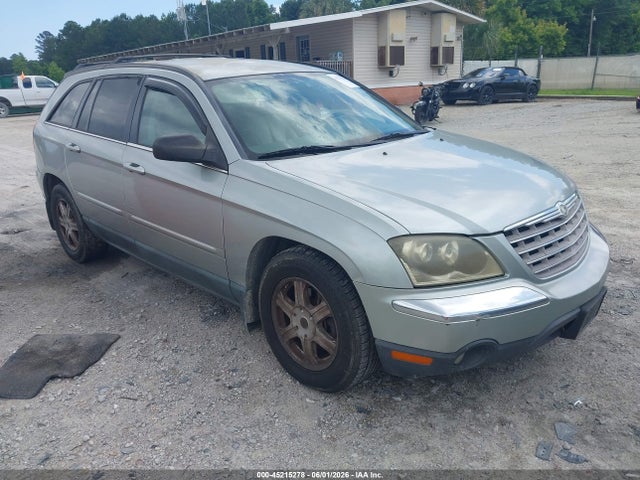 Salvage Chrysler Pacifica Image