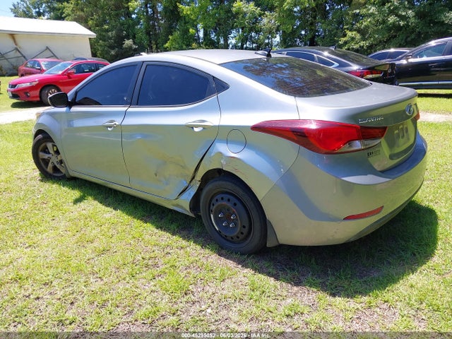 Hyundai ELANTRA Se