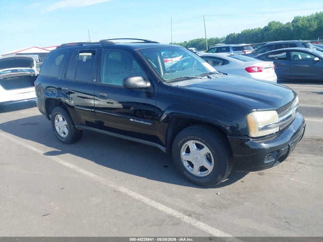 Salvage Chevrolet Trailblazer Image