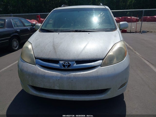 Toyota Sienna Limited