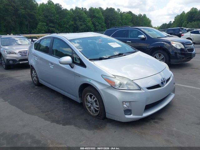 Salvage Toyota Prius Image