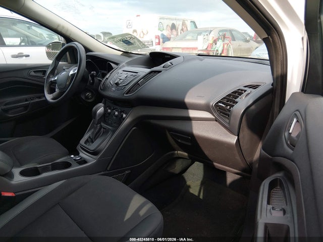 Ford Escape S