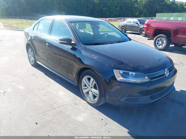 Salvage Volkswagen Jetta Image