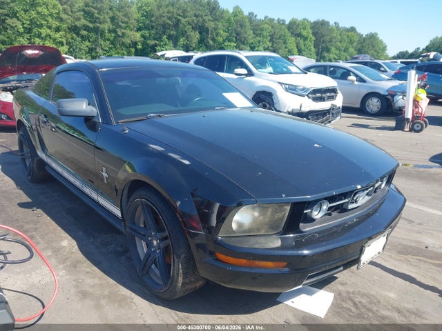 Salvage Ford Mustang Image