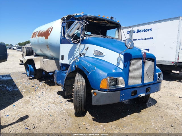 Salvage Kenworth Construction Image