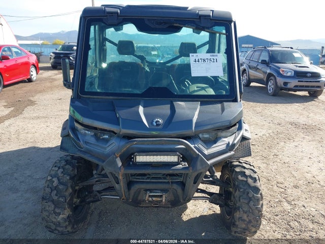 Can-Am Defender Limited Cab Hd10