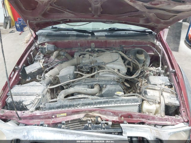 Toyota Tacoma Base V6