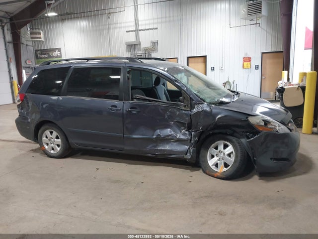 Toyota Sienna Xle