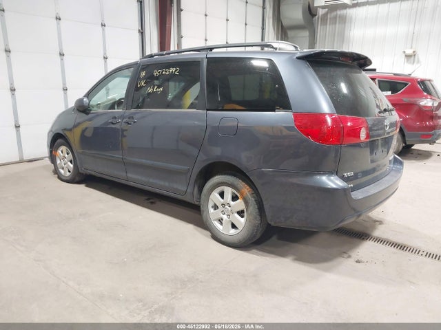 Toyota Sienna Xle