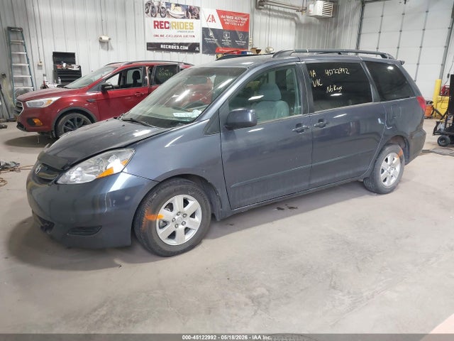 Toyota Sienna Xle