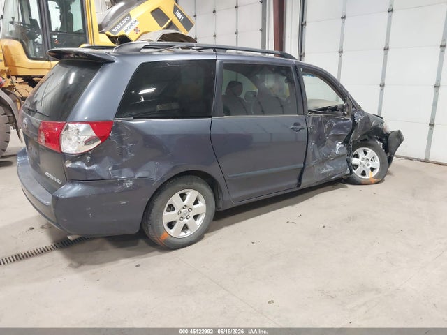 Toyota Sienna Xle