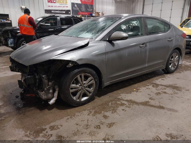 Hyundai ELANTRA Sel