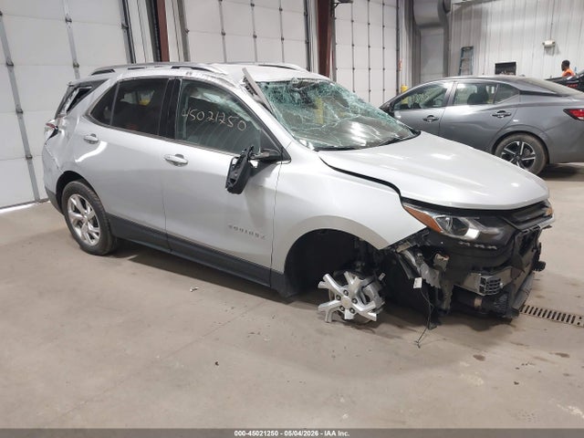 Salvage Chevrolet Equinox Image