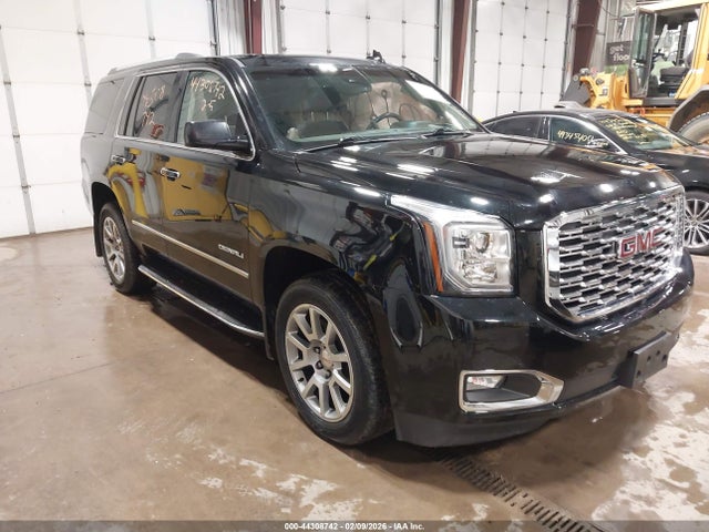 Salvage GMC Yukon Image