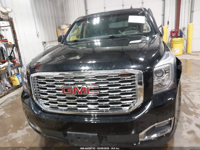 GMC Yukon Denali