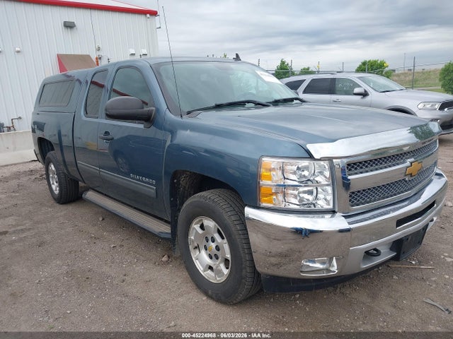 Salvage Chevrolet Silverado 1500 Image