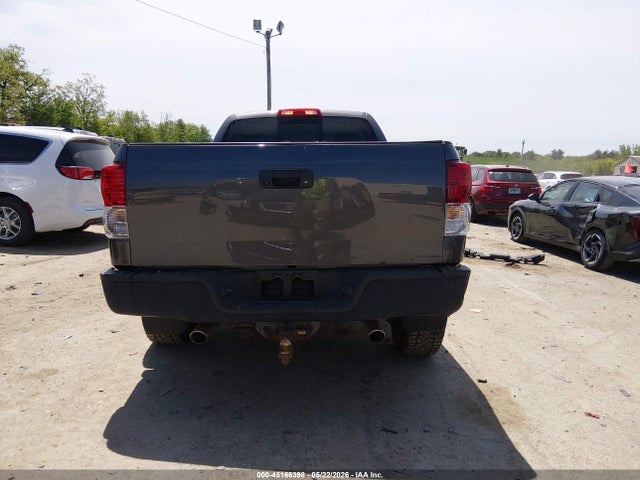Toyota Tundra Grade 5.7l V8