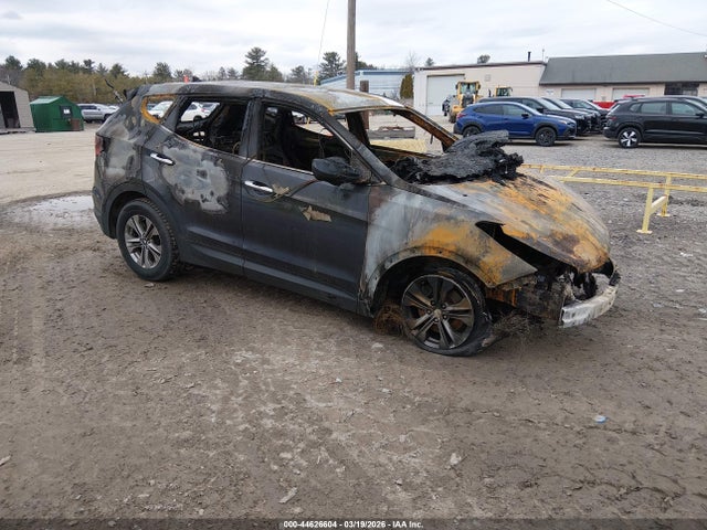 Salvage Hyundai SANTA FE Image