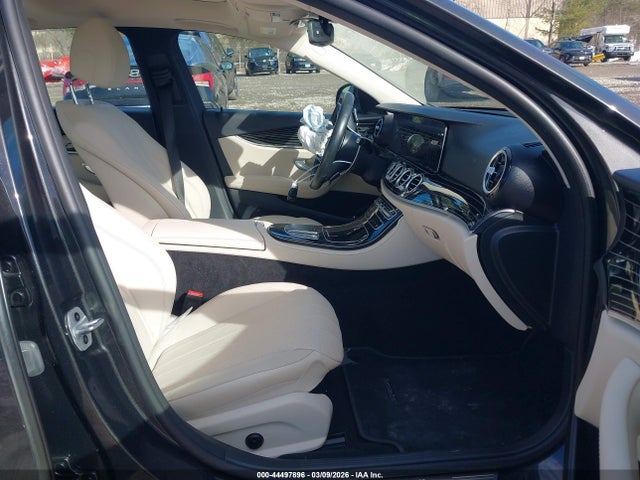 Mercedes-Benz E-Class 4matic