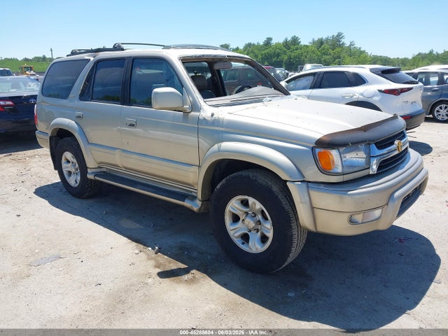 Salvage Toyota 4Runner Image