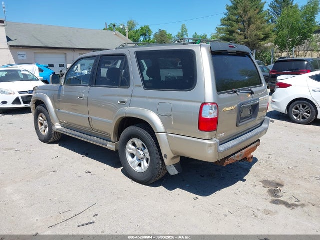 Toyota 4Runner Limited V6