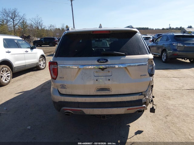 Ford Explorer Xlt