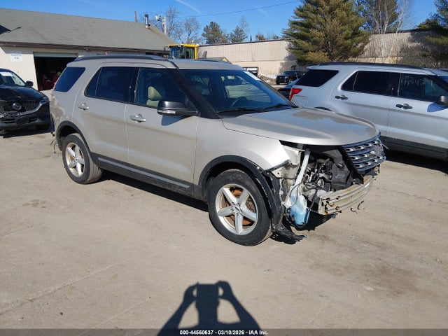 Salvage Ford Explorer Image