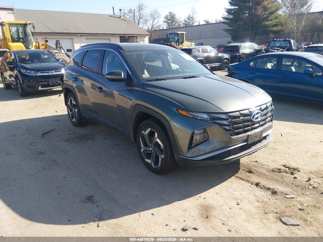 Salvage Hyundai TUCSON Image