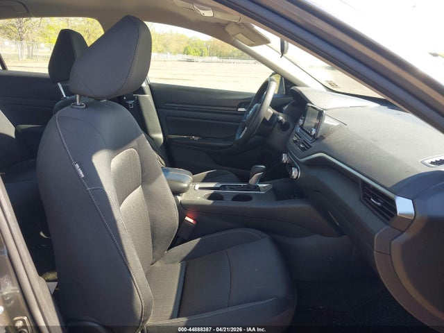 Nissan Altima S Fwd