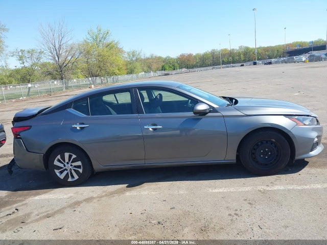 Nissan Altima S Fwd