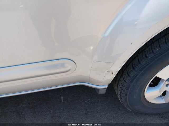 Nissan Pathfinder S
