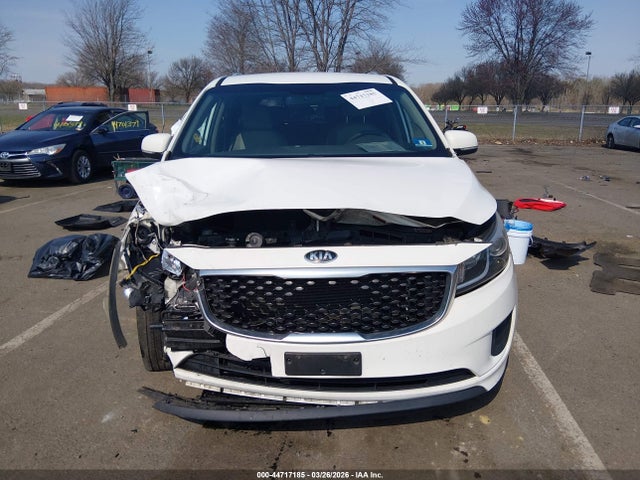 Kia Sedona Lx
